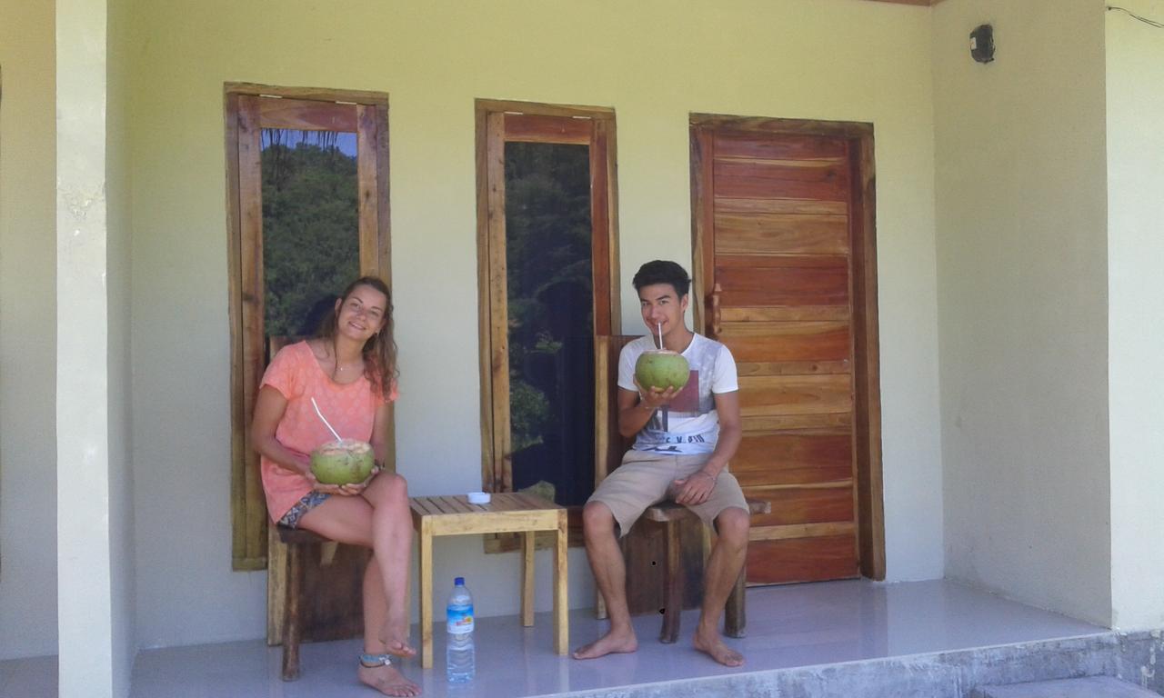 Kuta  Village Corner Homestay מראה חיצוני תמונה