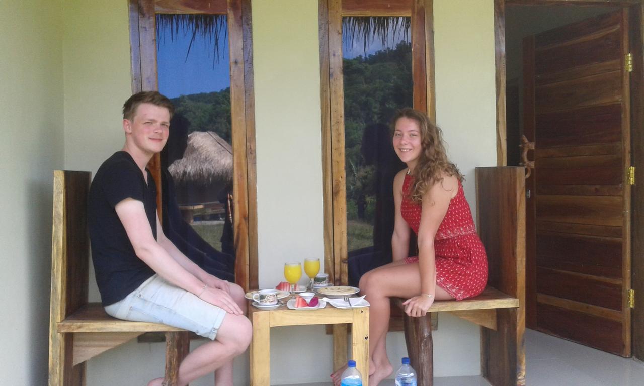 Kuta  Village Corner Homestay מראה חיצוני תמונה