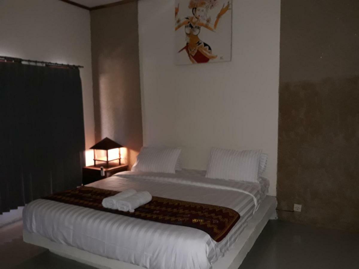 Kuta  Village Corner Homestay מראה חיצוני תמונה